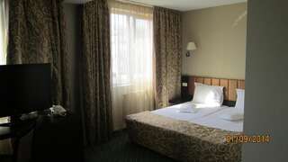 Отель Hotel Bistrita Бакэу Двухместный номер Делюкс с 1 кроватью или 2 отдельными кроватями-4